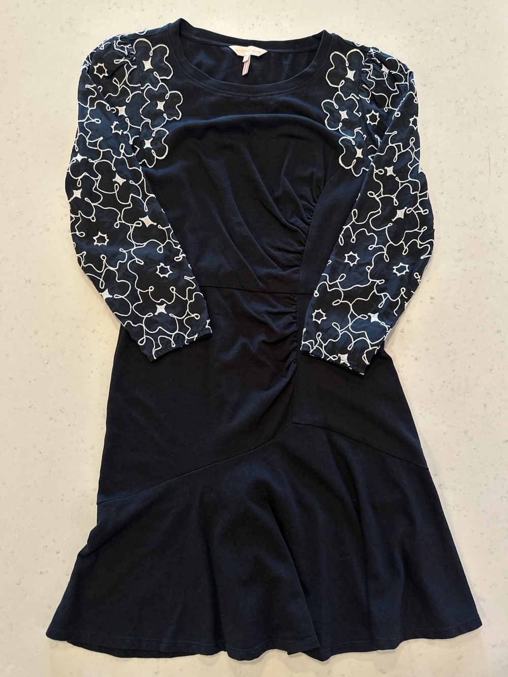 NWOT Rebecca Taylor Black Tee Mini Dress Floral Statement Sleeve Size 2 Casual